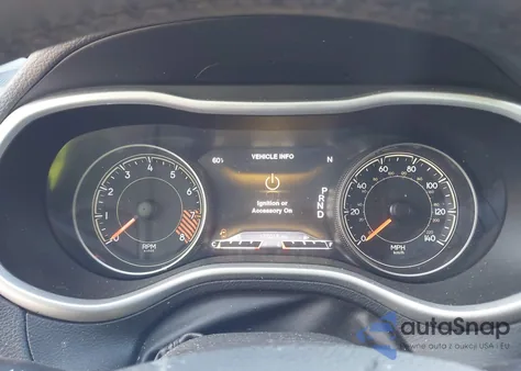 2015 Jeep Cherokee Limited z USA, uszkodzony, nr VIN 1C4PJLDSXFW539403